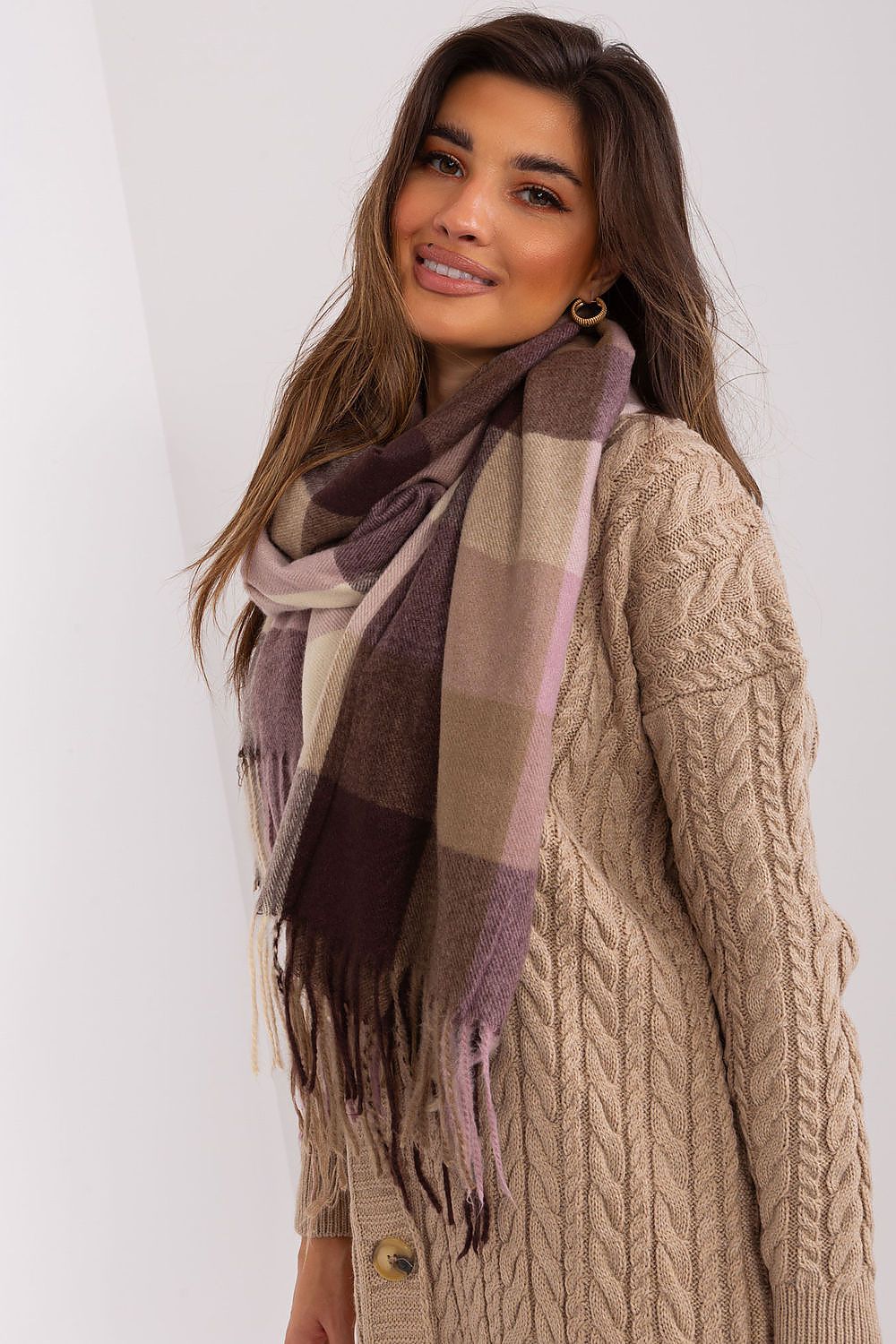 Shawl model 187775 AT