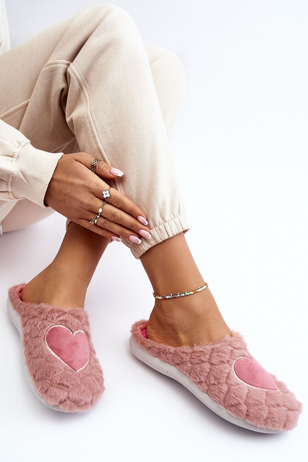  Slippers model 188663 Step in style 