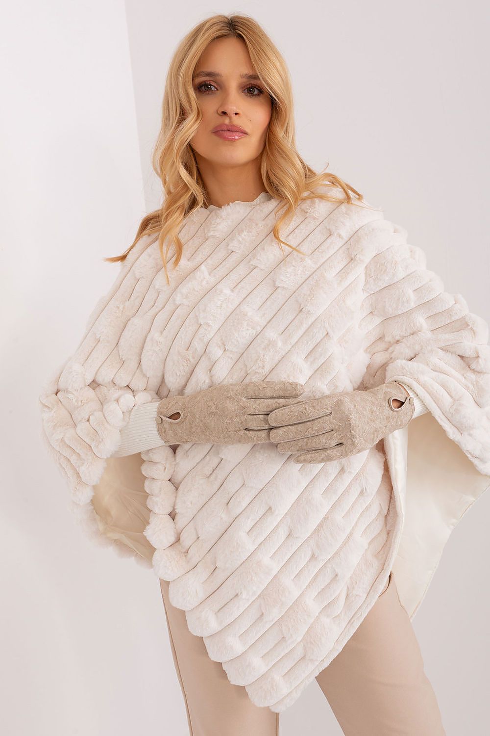 Gloves model 191099 AT
