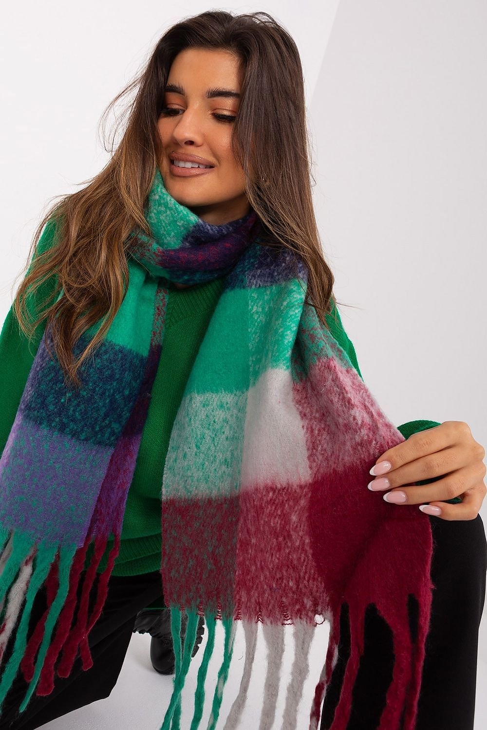 Shawl model 191733 AT
