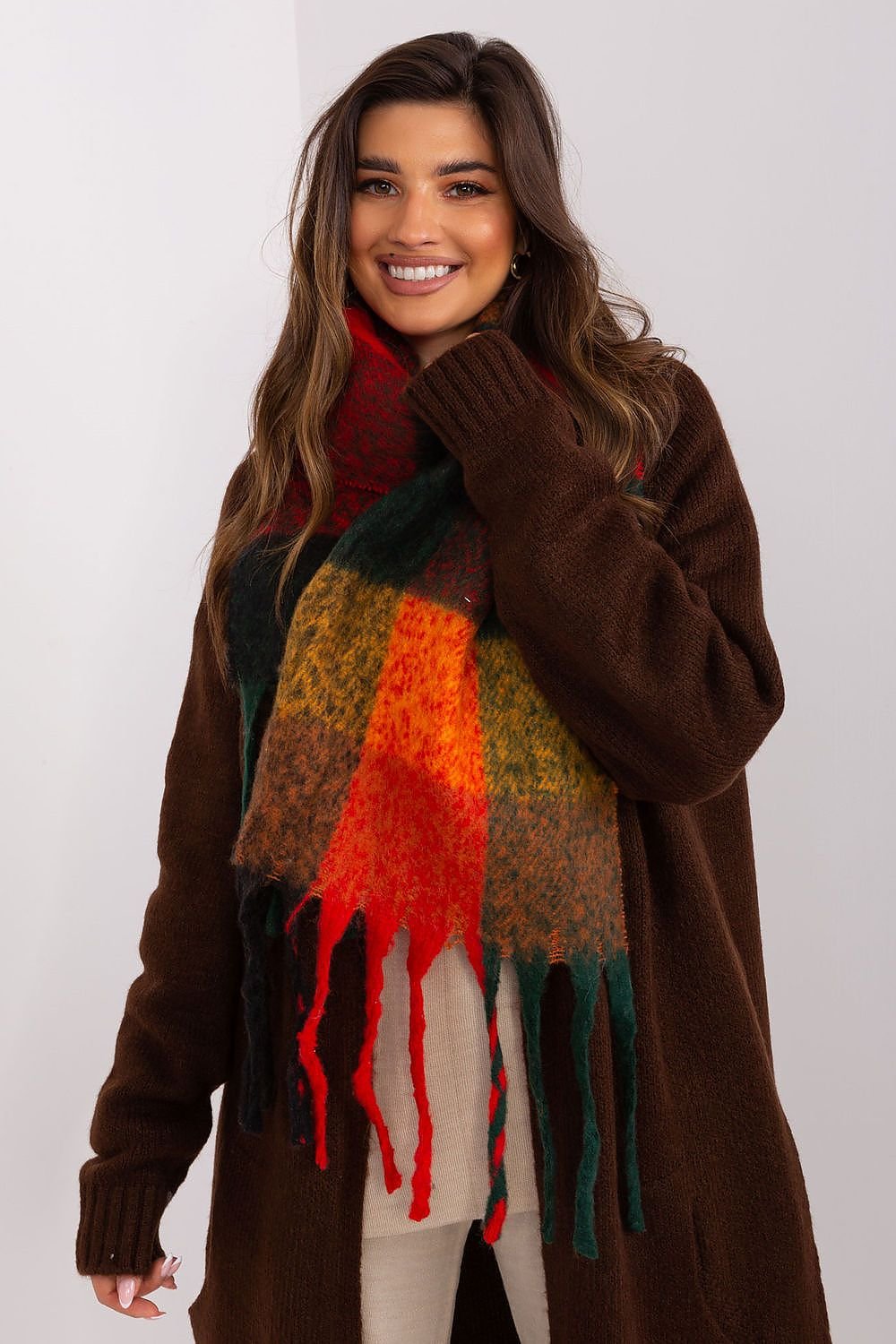 Shawl model 191733 AT