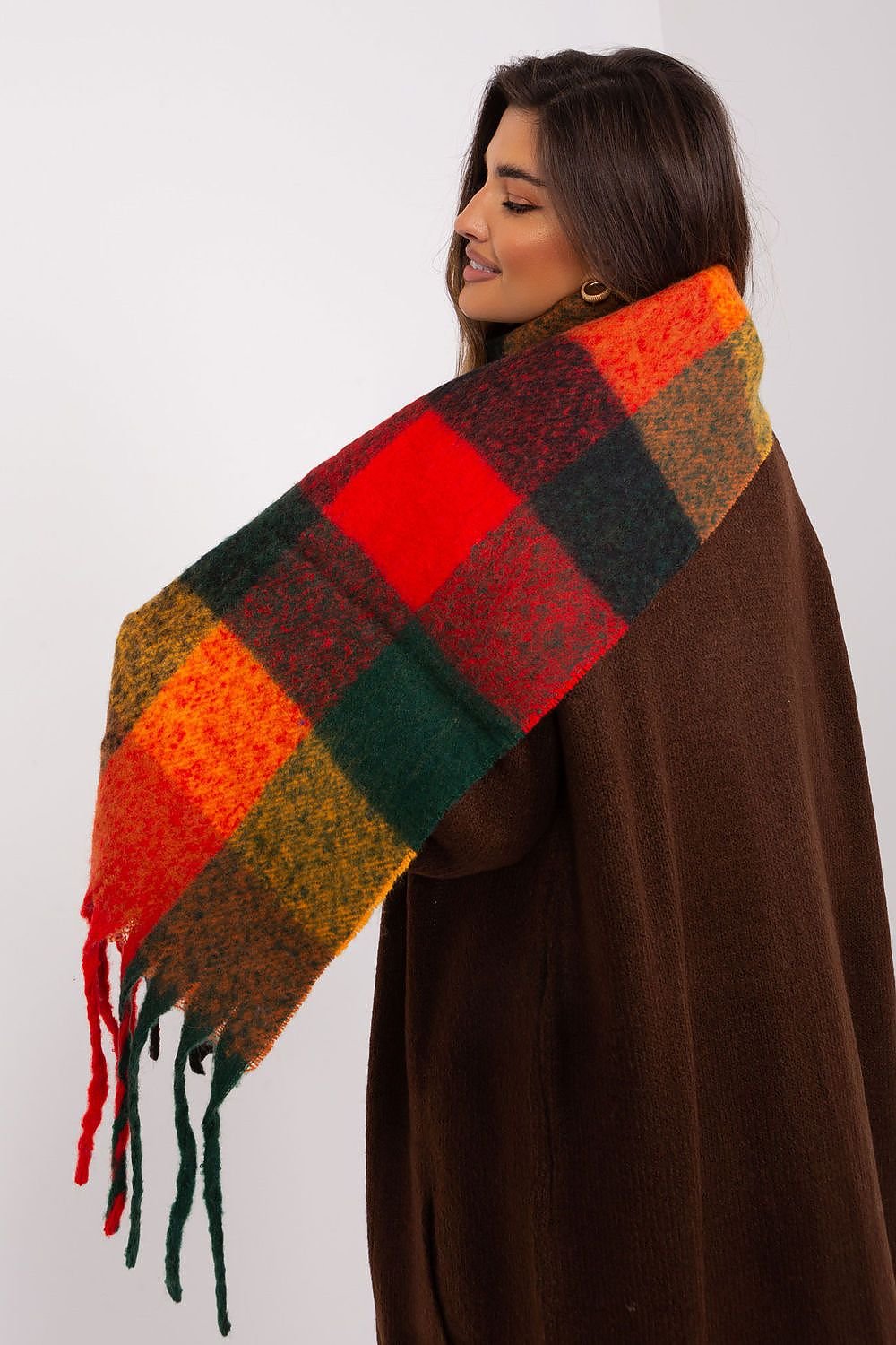 Shawl model 191733 AT