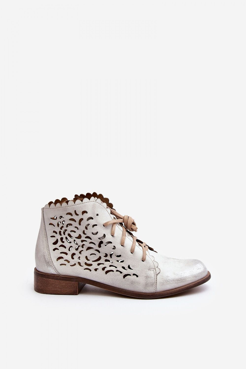  Boots model 191868 Step in style 