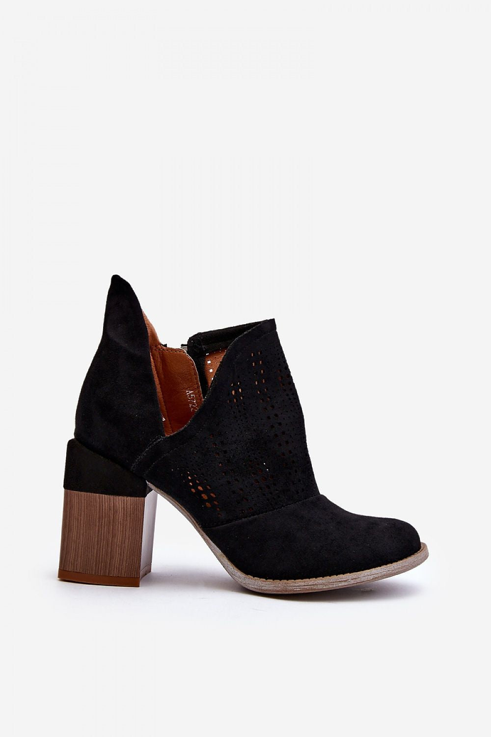  Heel boots model 193144 Step in style 
