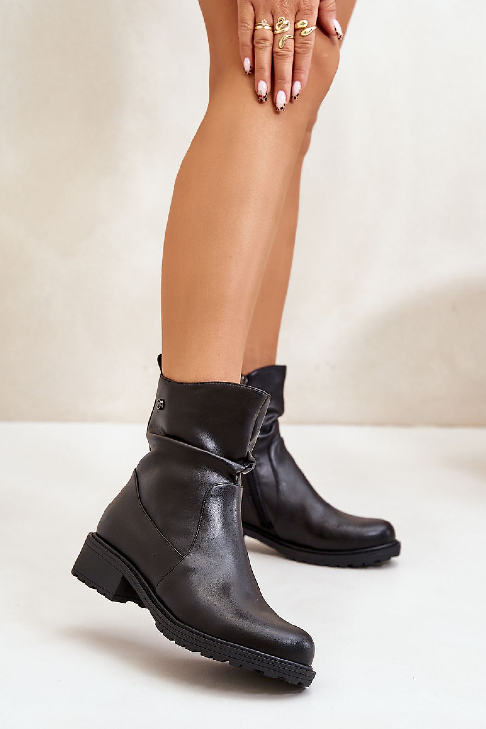  Boots model 200102 Step in style 