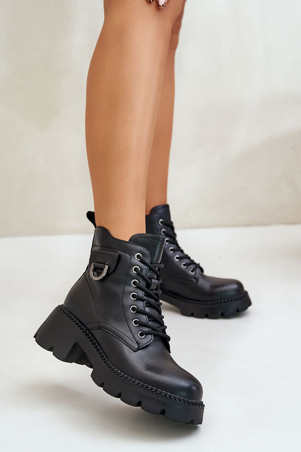  Boots model 200251 Step in style 