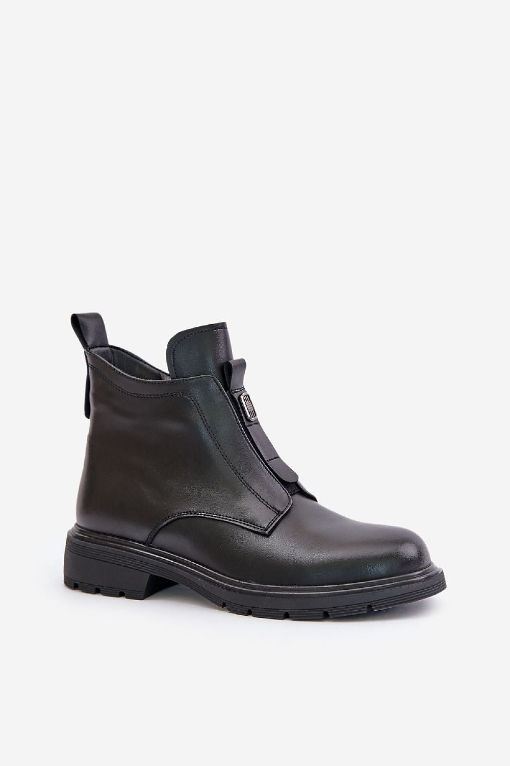  Boots model 202130 Step in style 