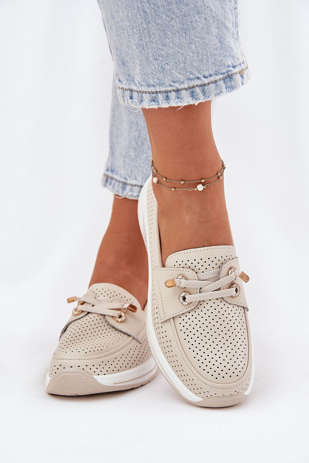  Low Shoes model 212545 Step in style 