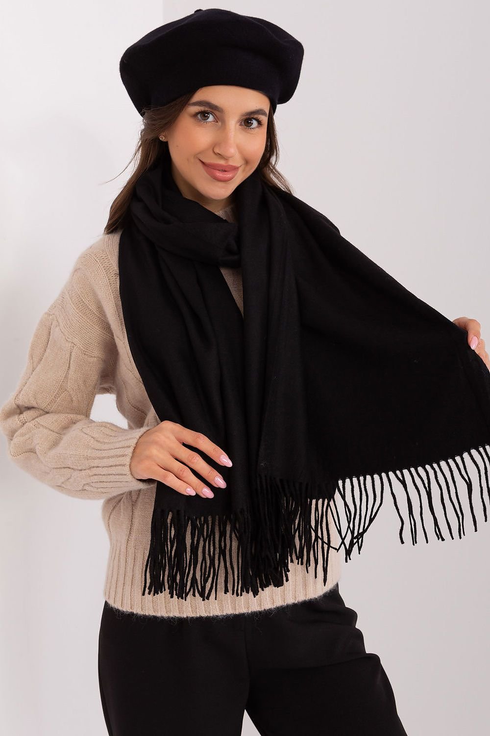 Shawl model 187617 AT