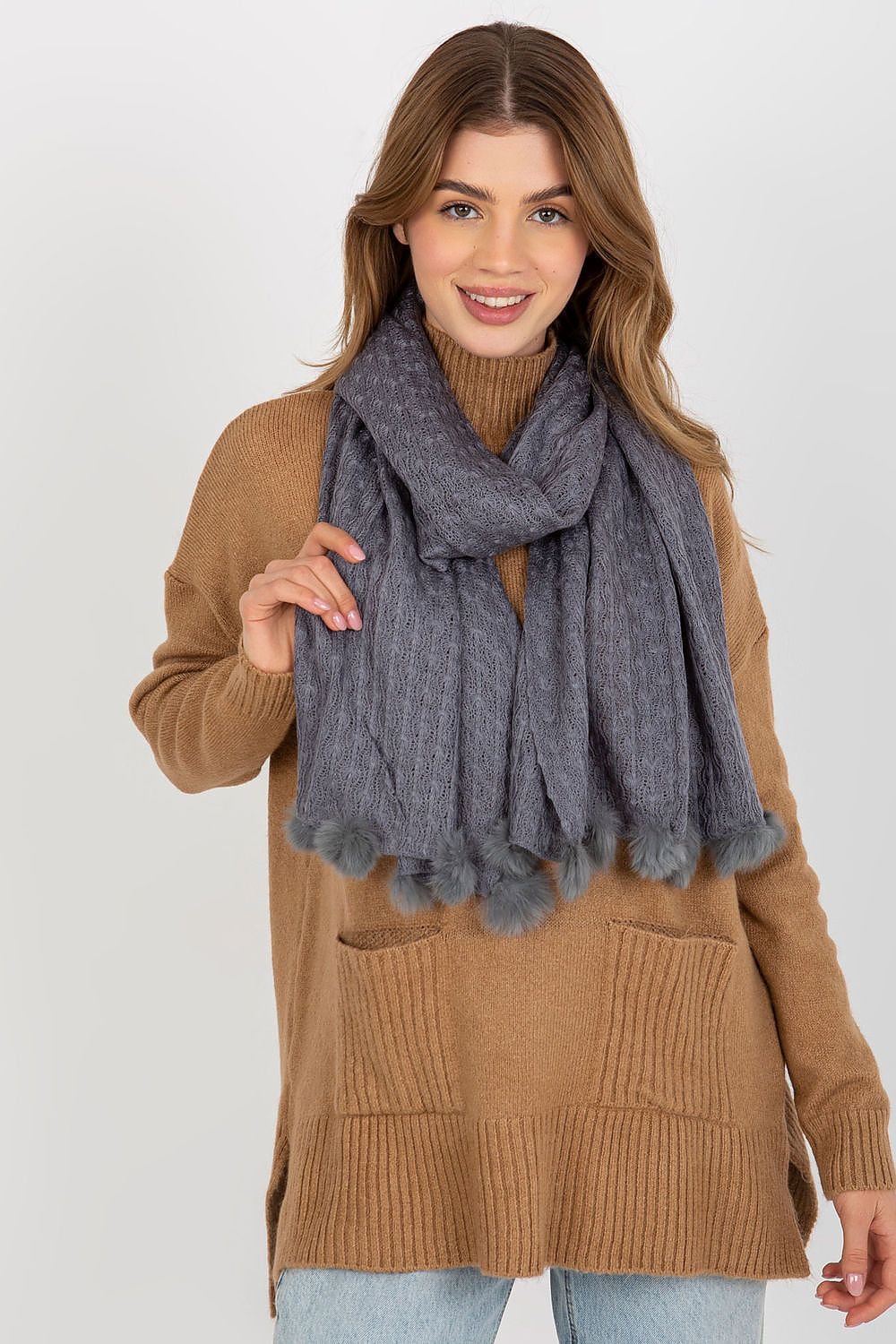 Shawl model 185910 AT
