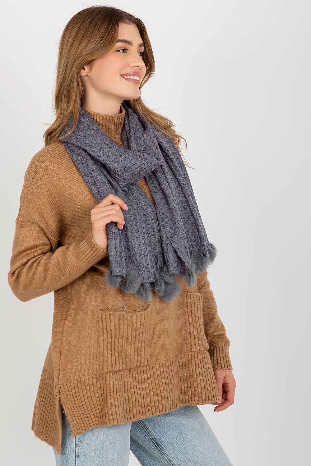 Shawl model 185910 AT