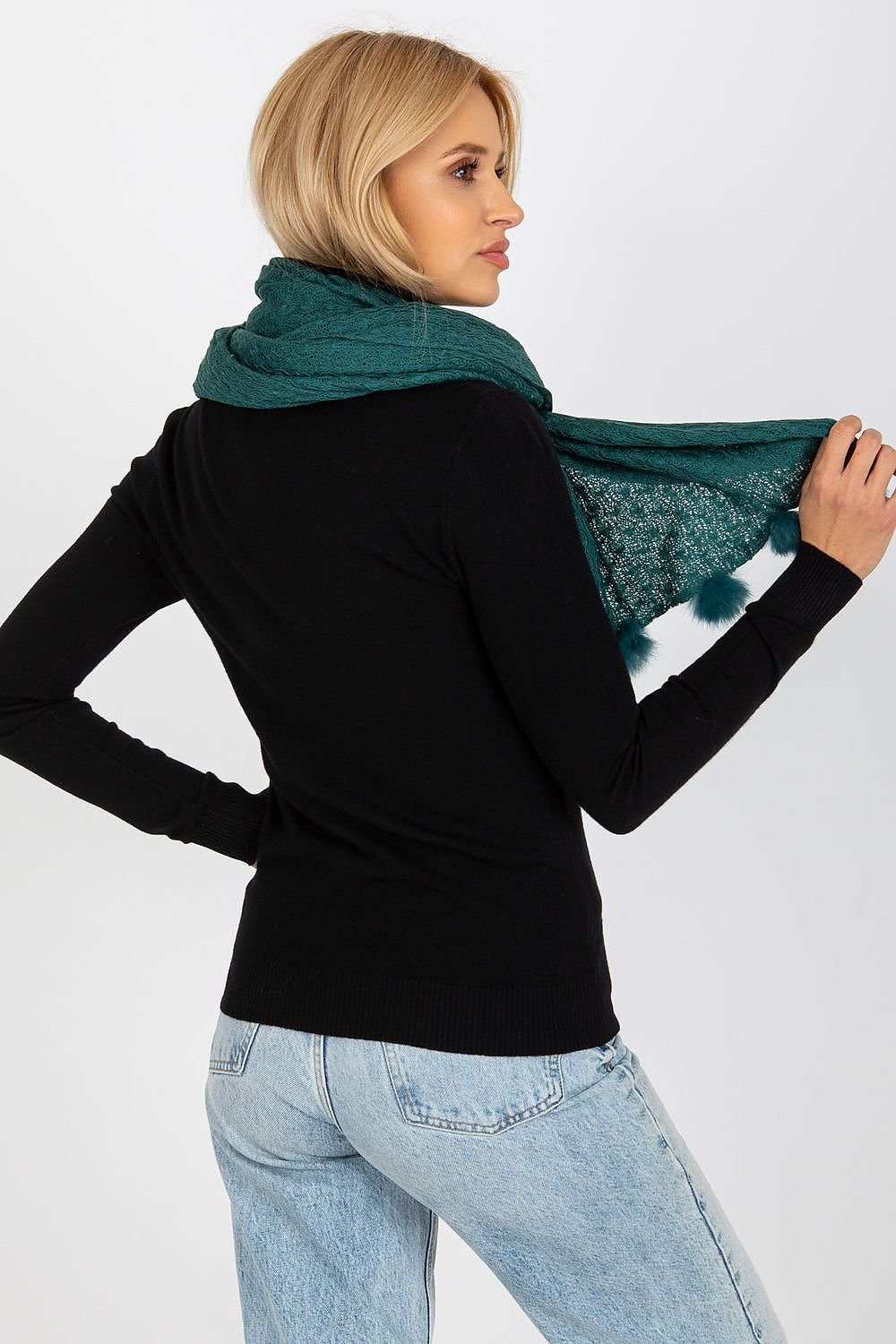 Shawl model 185910 AT