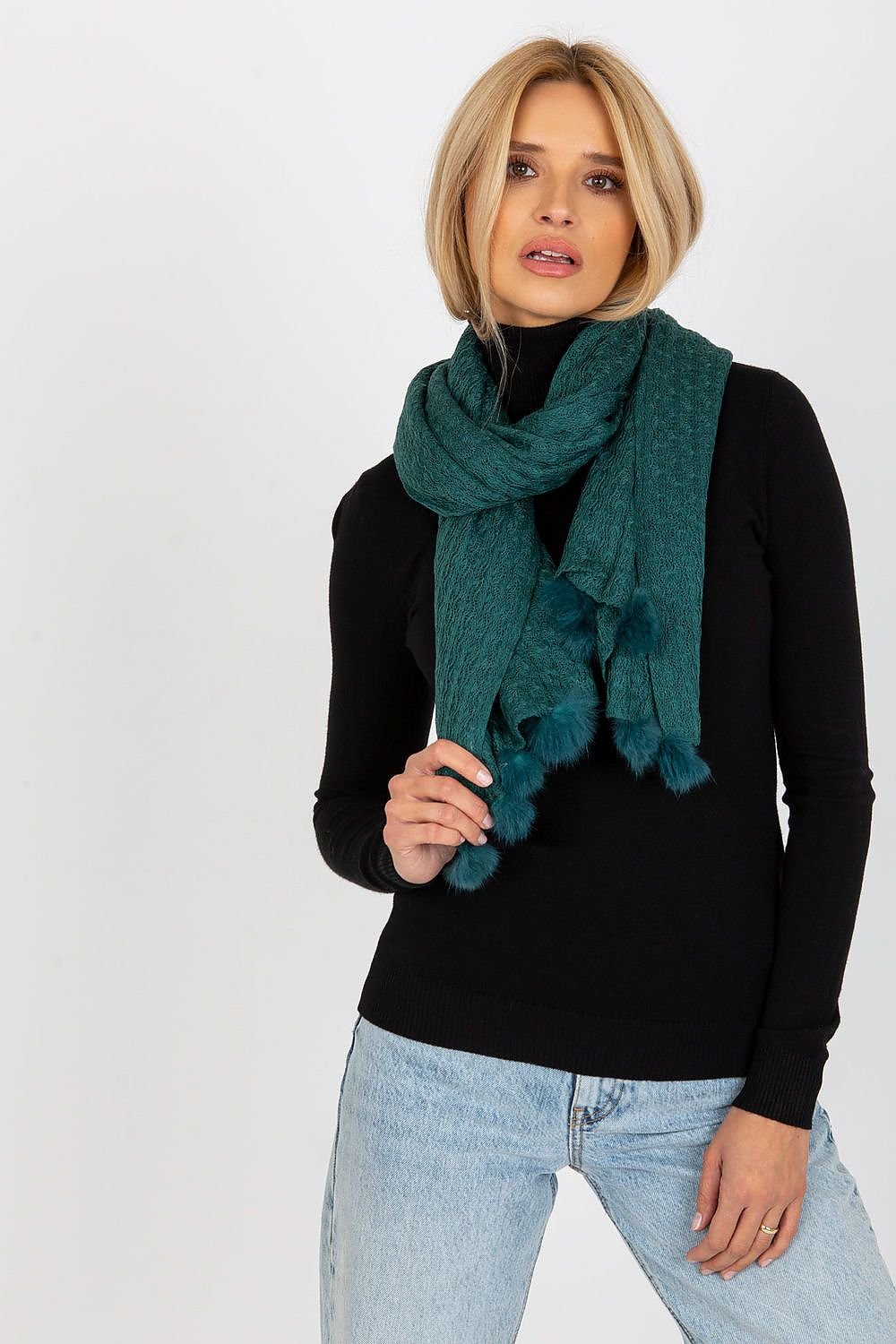 Shawl model 185910 AT