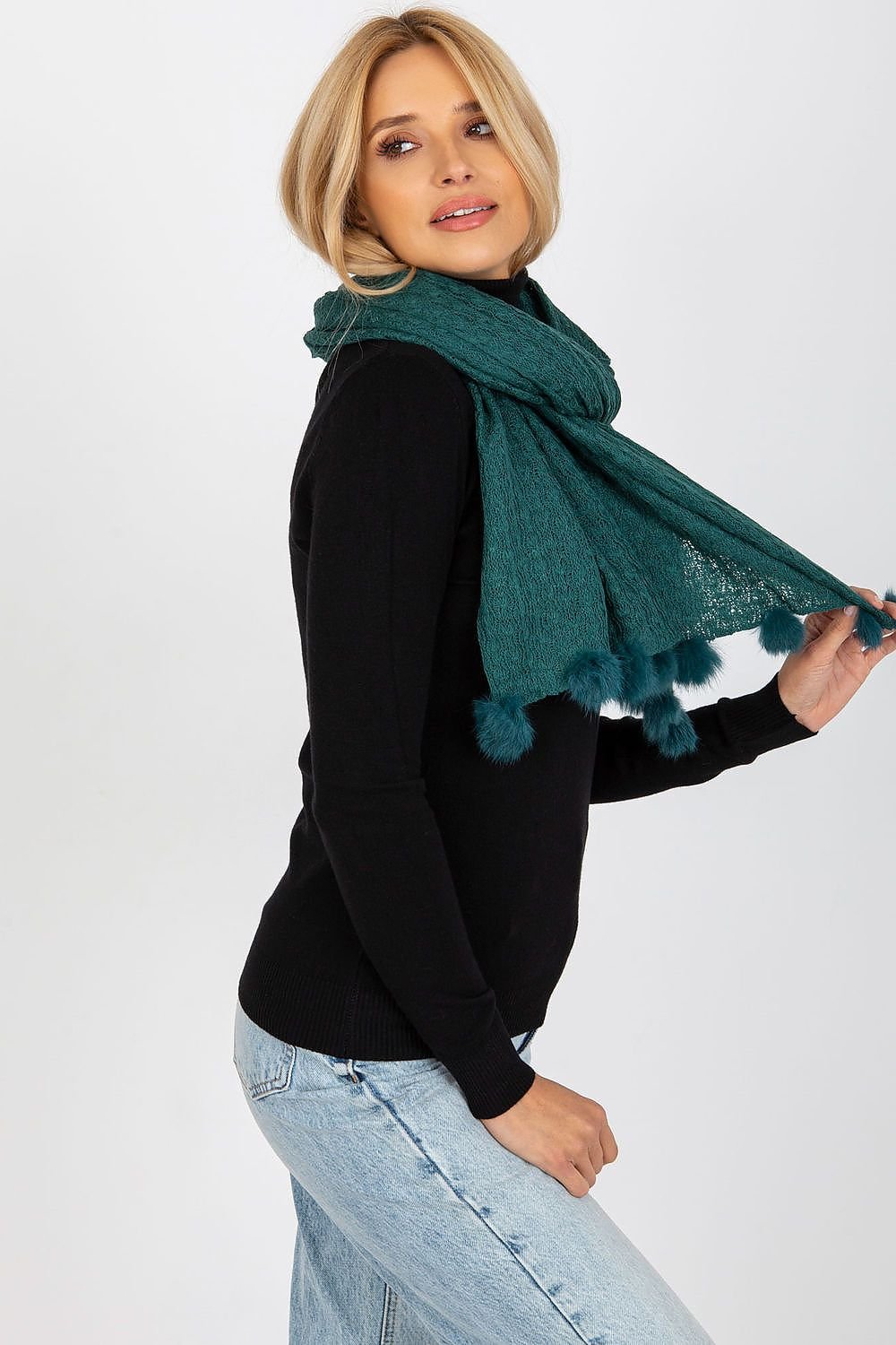 Shawl model 185910 AT