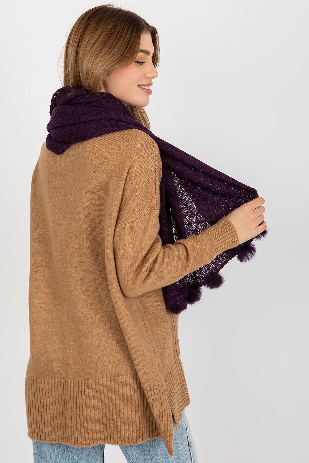 Shawl model 185910 AT