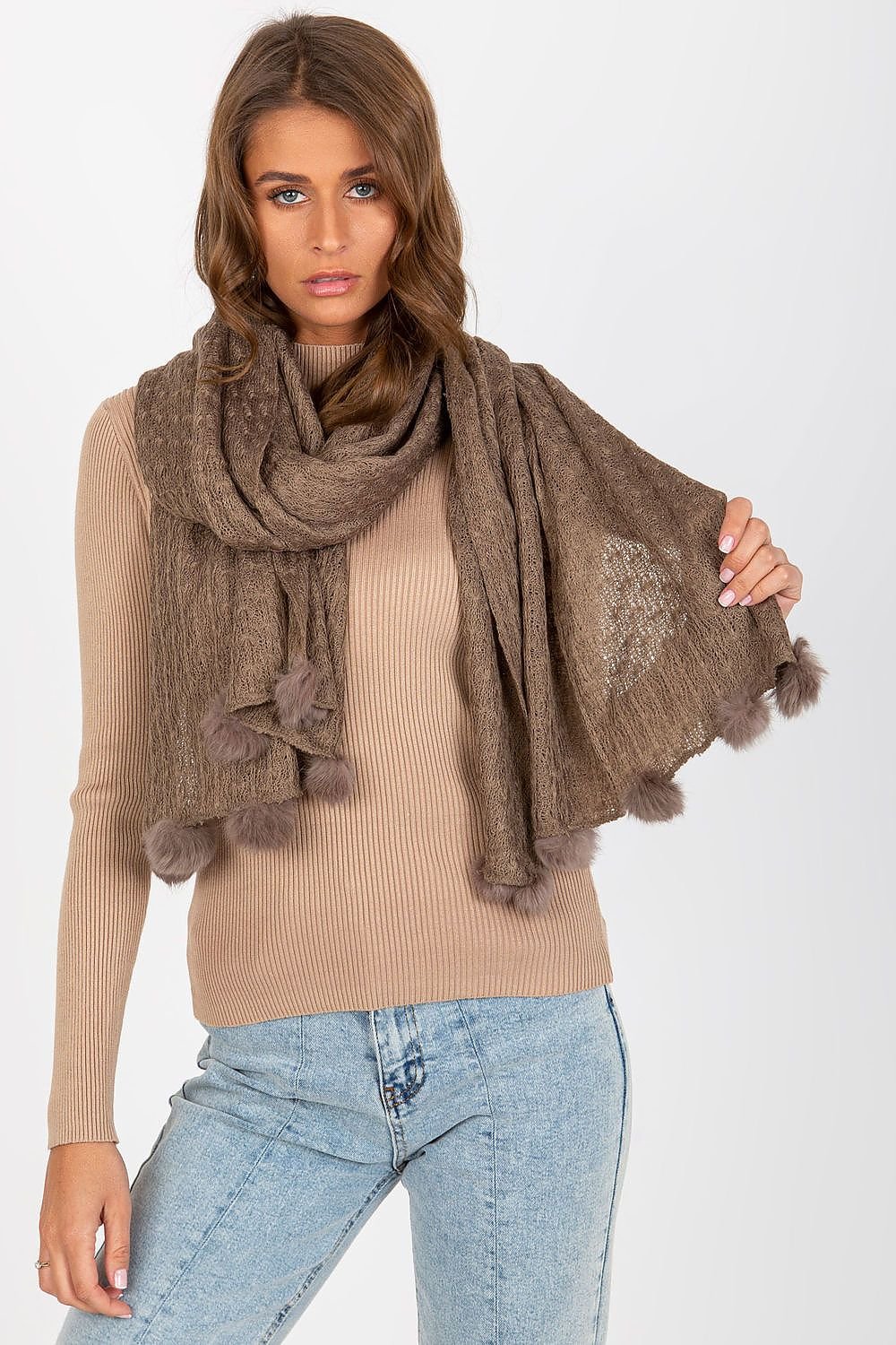 Shawl model 185910 AT