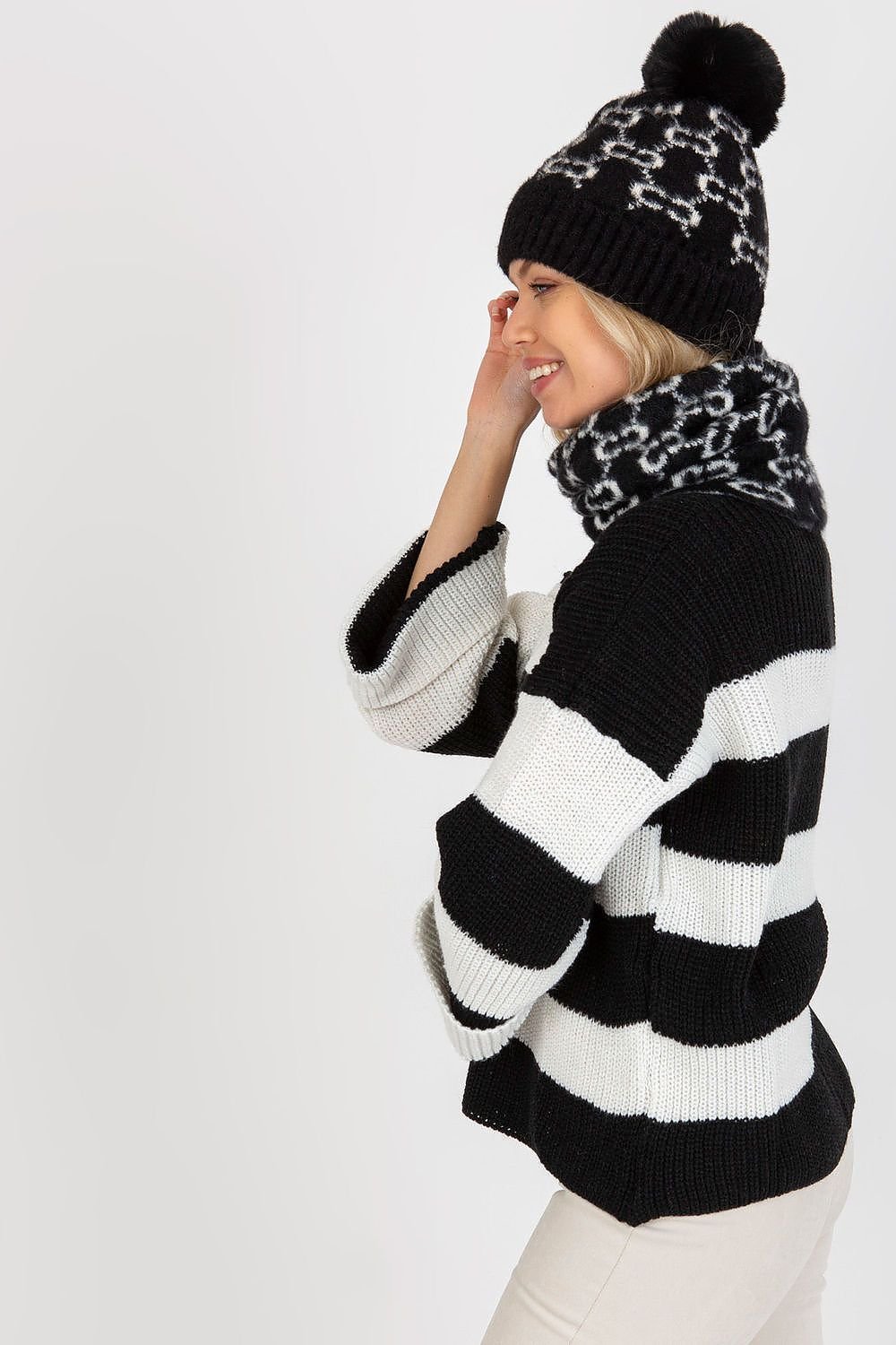 Cap model 185914 AT