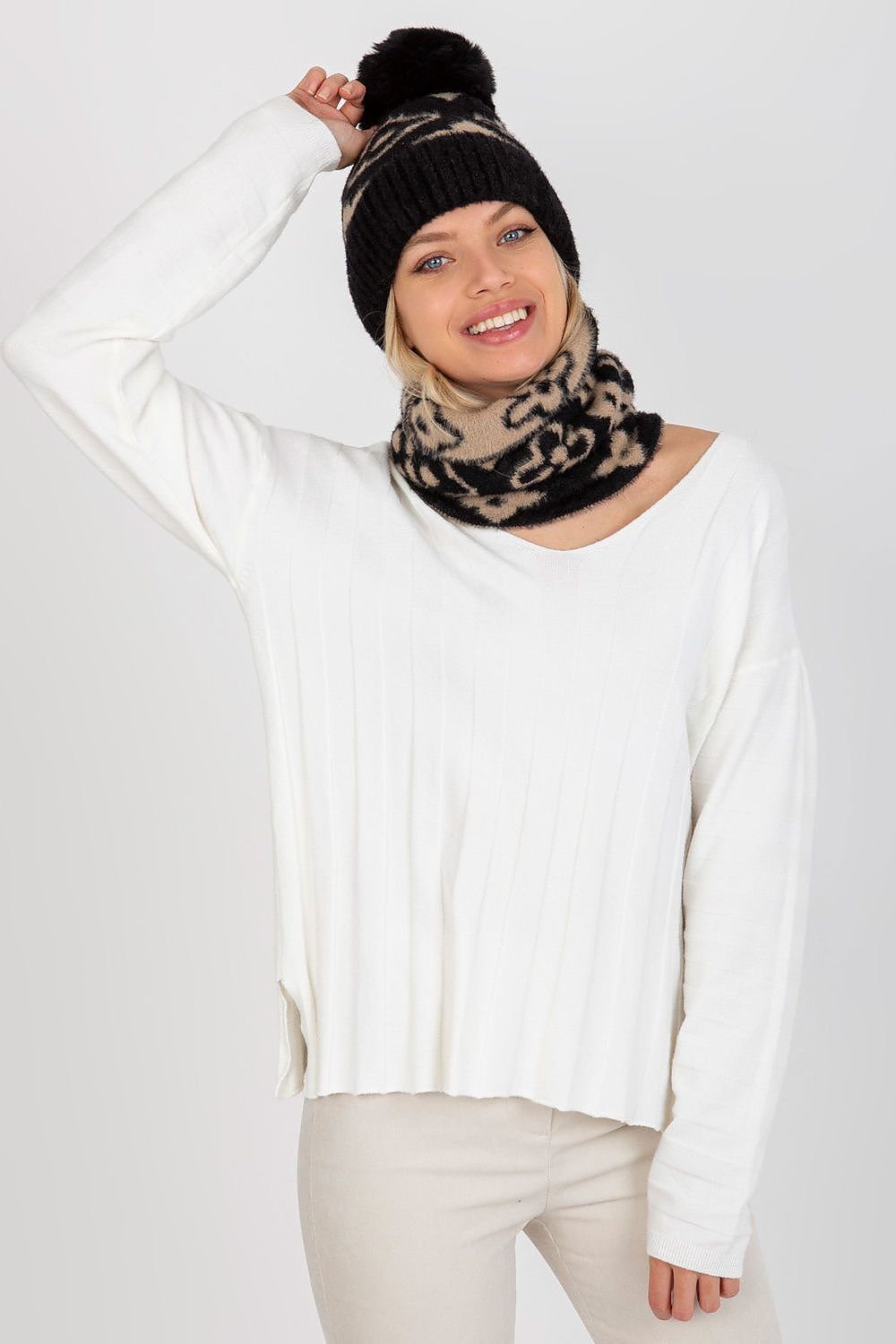 Cap model 185917 AT