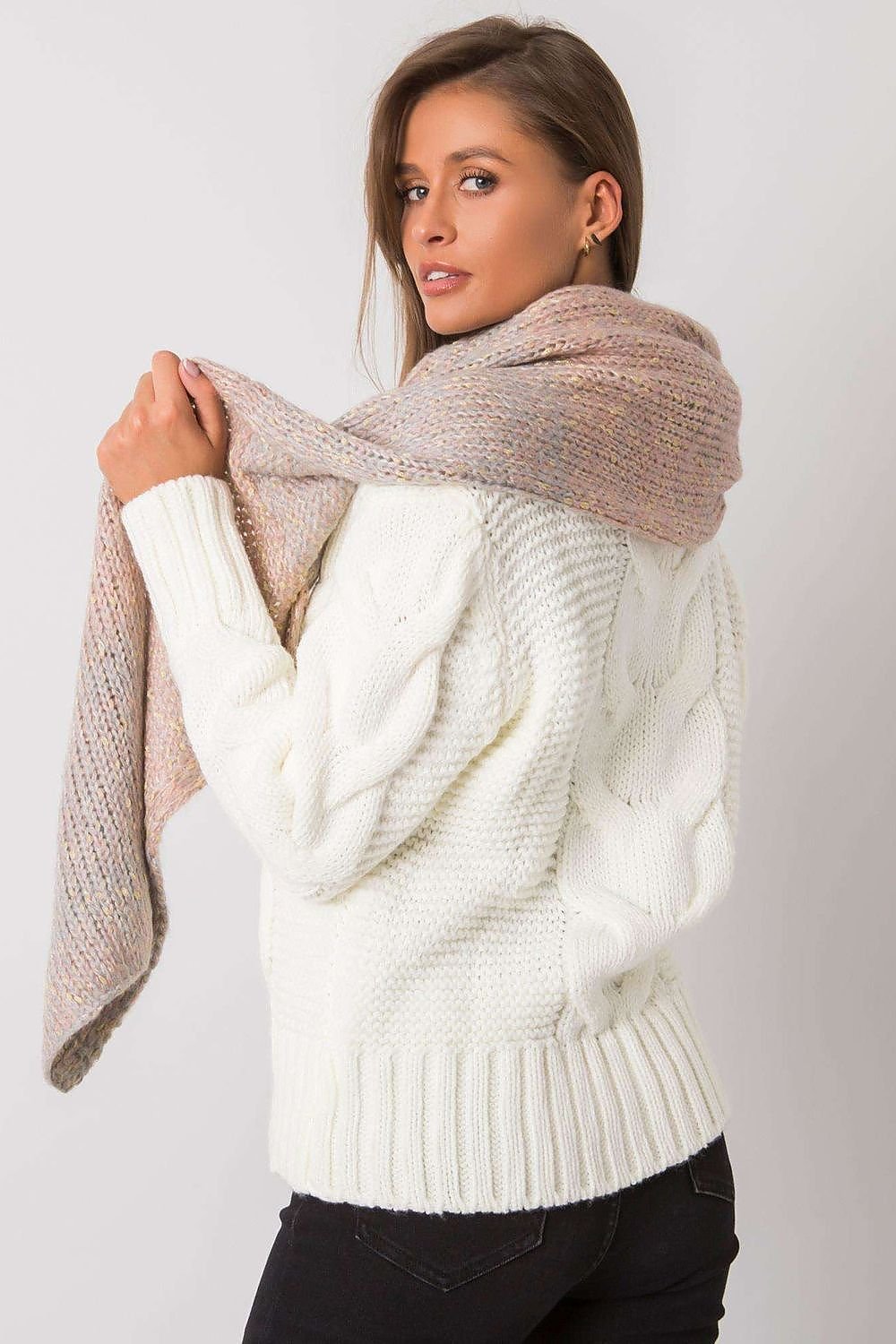 Shawl model 161166 AT